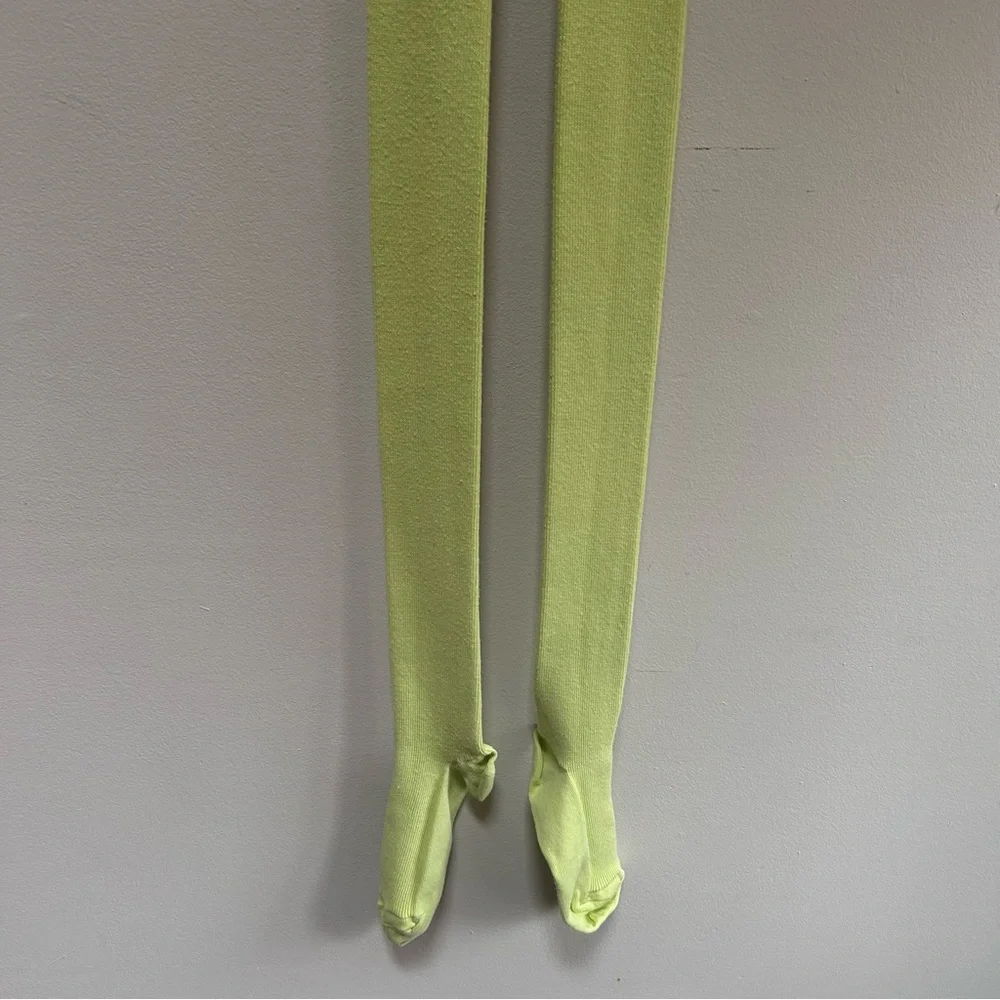 Hanna Andersson ~ Girl’s Spring Green Solid Color Footed Tights in size 150/ 12